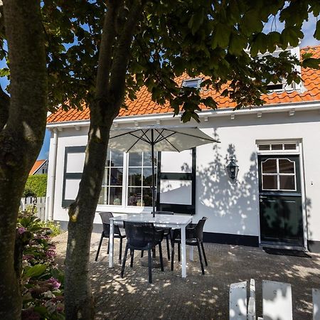栋堡Beatrixstraat 23别墅 外观 照片