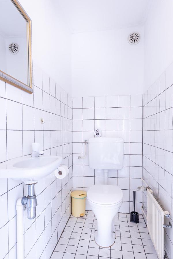 栋堡Beatrixstraat 23别墅 外观 照片