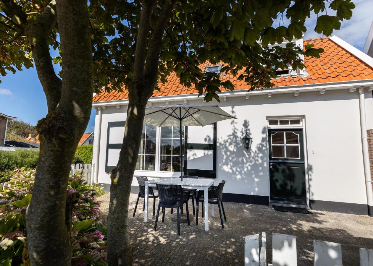 栋堡Beatrixstraat 23别墅 外观 照片